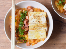 Kimchi jjigae: aprenda a fazer o ensopado coreano queridinho dos doramas e dos idols de k-pop