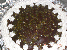 Bolo de chocolate com recheio de maracujá