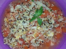 Salada com quinoa