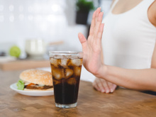 É isso que acontece com o seu corpo se você tomar refrigerante todos os dias