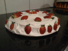 Bolo de morango e chocolate