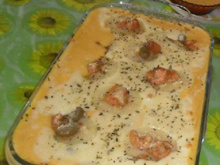 Camarão gratinado especial.