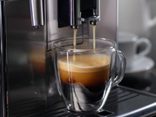 Um novo estudo descobriu que o café das máquinas de venda automática comuns no local de trabalho contém níveis elevados de substâncias que aumentam o colesterol