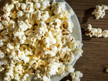 Sem manteiga, nem óleo: a técnica simples que deixa a pipoca muito mais saudável