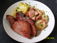 Chucrute com bisteca kassler e batatas