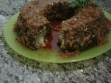 Bolo de carne recheado