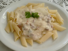 Macarrão ao molho branco