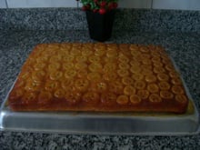 Bolo de banana caramelizada