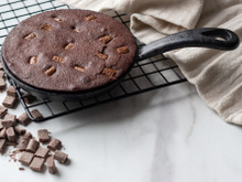 Bolo de chocolate na frigideira: surpreenda-se com essa receita deliciosa e superfácil