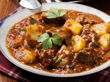 As MELHORES dicas para amaciar a carne e fazer o picadinho mais gostoso do mundo