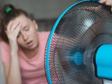 Durante a onda de calor, esse é o truque para abaixar a temperatura da sua casa em até 15°C sem ar condicionado