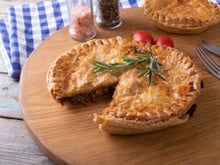 Alecrim: para que serve e como usá-lo na comida de 3 formas diferentes