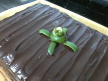 Bolo de chocolate com recheio de limão