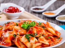 Ravióli de carne com molho de tomate: como fazer