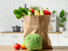 “Encontramos a mesma coisa sob seus sapatos”: esse é um dos erros mais graves que cometemos na cozinha, segundo um microbiologista