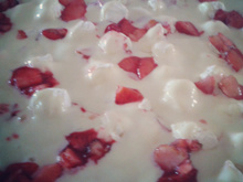 Torta fácil de morango com suspiro