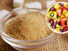 O açúcar das frutas engorda menos por ser natural? Entenda o impacto da substância no seu corpo e saúde!