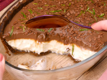 Torta de limão com ganache na travessa: delícia gelada e cremosa é a favorita da minha filha