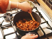 Cansou do frango igual de sempre? Veja 3 preparos fáceis para variar o cardápio sem gastar muito
