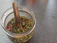 Receita caseira de molho tailandês para chuchar, comprovadamente delicioso para frango e frutos do mar!