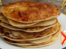 Mudei meu café da manhã com essa panqueca saudável SEM FARINHA DE TRIGO: receita simples, fácil e eu fico feliz comendo