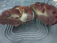Bifinhos de carne moída recheados