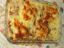 Arroz escondidinho com frango e queijo