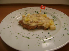 Bife acebolado à Suíça