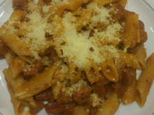 Penne com calabresa