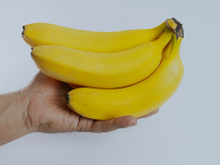 Nem em cima do armário, nem dentro da geladeira: é assim que você deve guardar banana para durar mais
