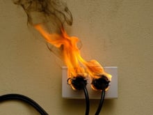 Minha casa quase pegou fogo porque deixei esses eletrodomésticos ligados na tomada