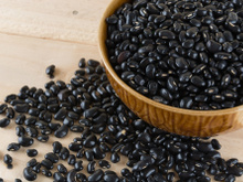 Por que o feijão preto é preto? Descubra se o alimento é tingido