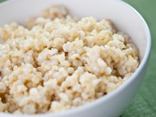 Pipoca de arroz: como fazer esse petisco diferente e delicioso