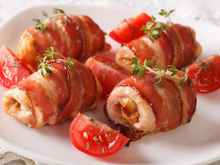 Medalhão de frango com bacon: receita fácil