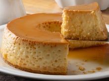 O gás está caro, então nada de deixar o pudim de leite cozinhar por horas: como fazer em 17 minutos!