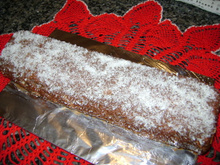 Rocambole de brigadeiro e coco