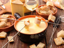 Fondue de cerveja e cheddar: como fazer