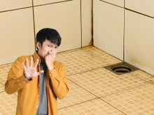 Solução caseira de 2 ingredientes para acabar com o fedor que vem dos ralos é simples e eficaz