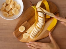 Alimentos que nunca devem ser consumidos ao mesmo tempo que bananas