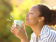 Cientificamente comprovado: 9 benefícios do chá verde no controle de peso, na saúde do coração e muito mais