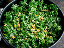 Conhecida como a rainha dos vegetais de folhas verdes, ela pode ter efeitos transformadores no seu corpo