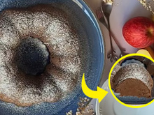 Já passa o café para beber com esse bolo de maçã com chocolate delicioso