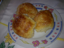 Pão de batata recheado