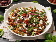 Salada da Sorte de lentilha para a ceia de ano-novo: receita refrescante é deliciosa e fácil de fazer