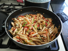 Penne oriental do Spot