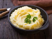 Perguntei a 6 chefs a melhor maneira de fazer purê de batatas - todos disseram a mesma coisa