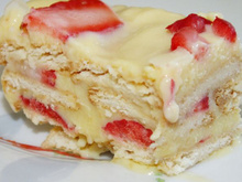 Pavê de leite ninho com morango é a sobremesa gelada que NÃO PODE FALTAR no seu fim de semana