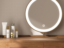 Esse espelho de LED é sucesso entre as blogueiras e pode transformar sua rotina de cuidados