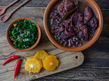 Feijoadas nas escolas de Samba do Rio: muita tradição e sabor