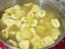 Capeletti in brodo